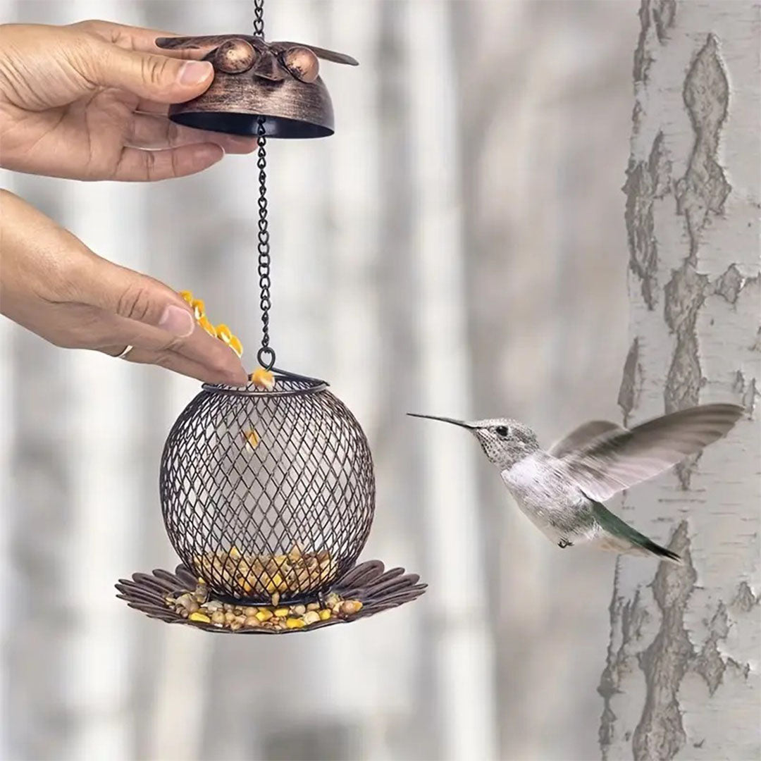Vogelfutterspender Eule Form für Garten